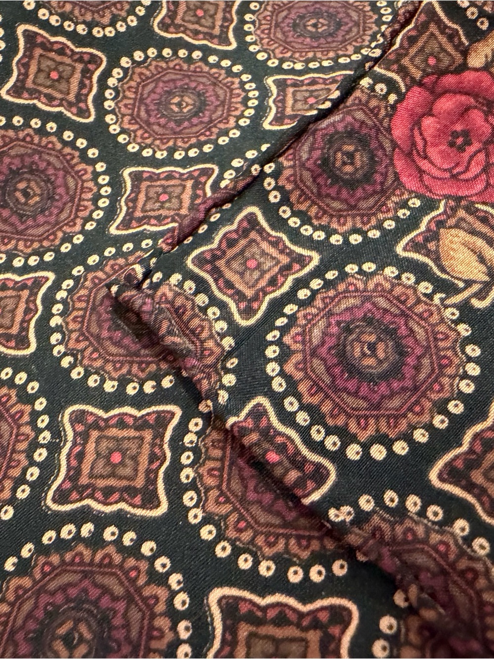 Set of Three Patterned Scarves - Mustard, Burgundy, Royal Blue Vera Neumann - Picture 8 of 16